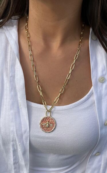 Turuncu Arı Uçlu Kolye