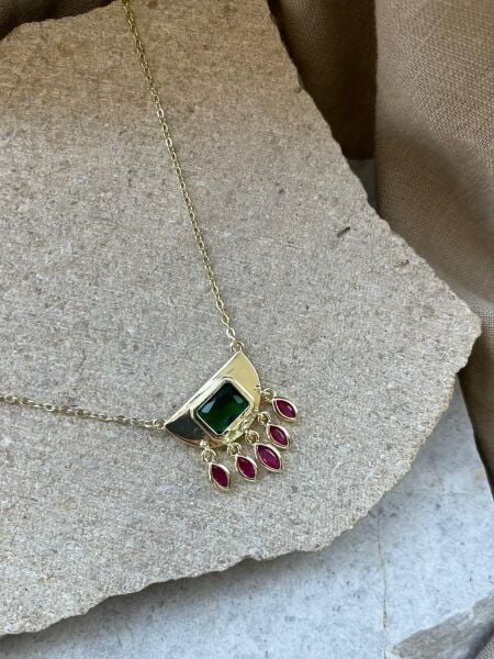 Yeşil ve Mürdüm Taşlı Uçlu Kolye