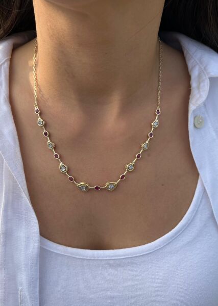 Mürdüm Sıra Taşlı Kolye