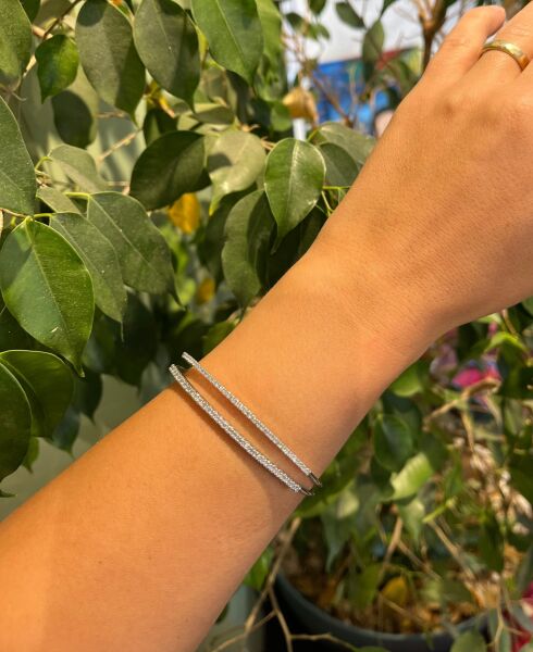 Gümüş Renkli Taşlı Kelepçe