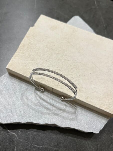 Gümüş Renkli Taşlı Kelepçe