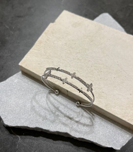 Gümüş Renkli Taşlı Yonca Kelepçe