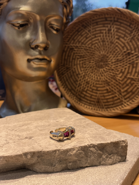 Kırmızı Taşlı İşlemeli Yüzük