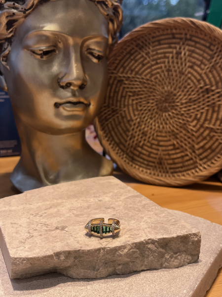 Yeşil Taşlı İşlemeli Yüzük