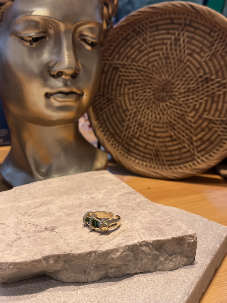 Yeşil Taşlı İşlemeli Yüzük