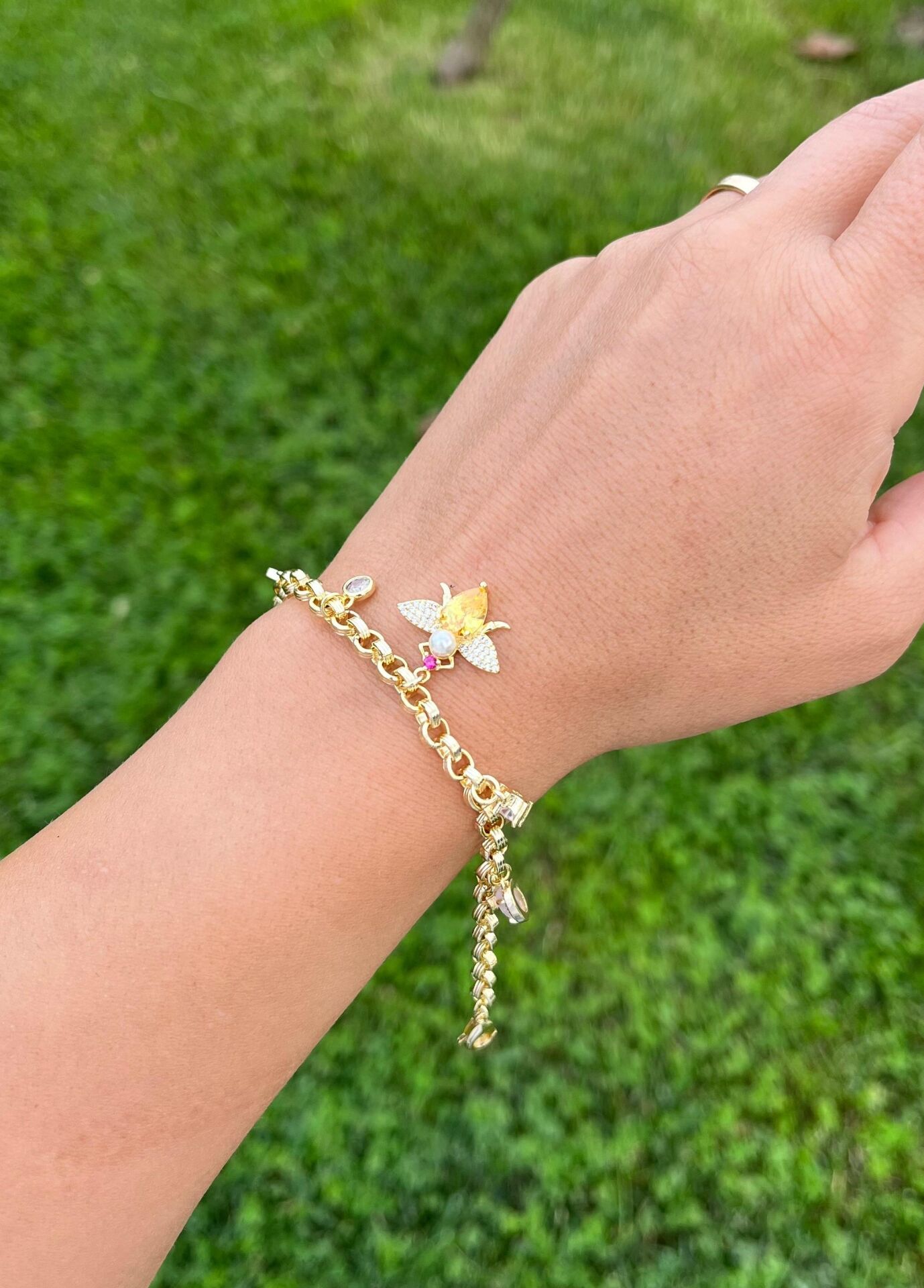 Arı ve Taş Charmlı Bileklik