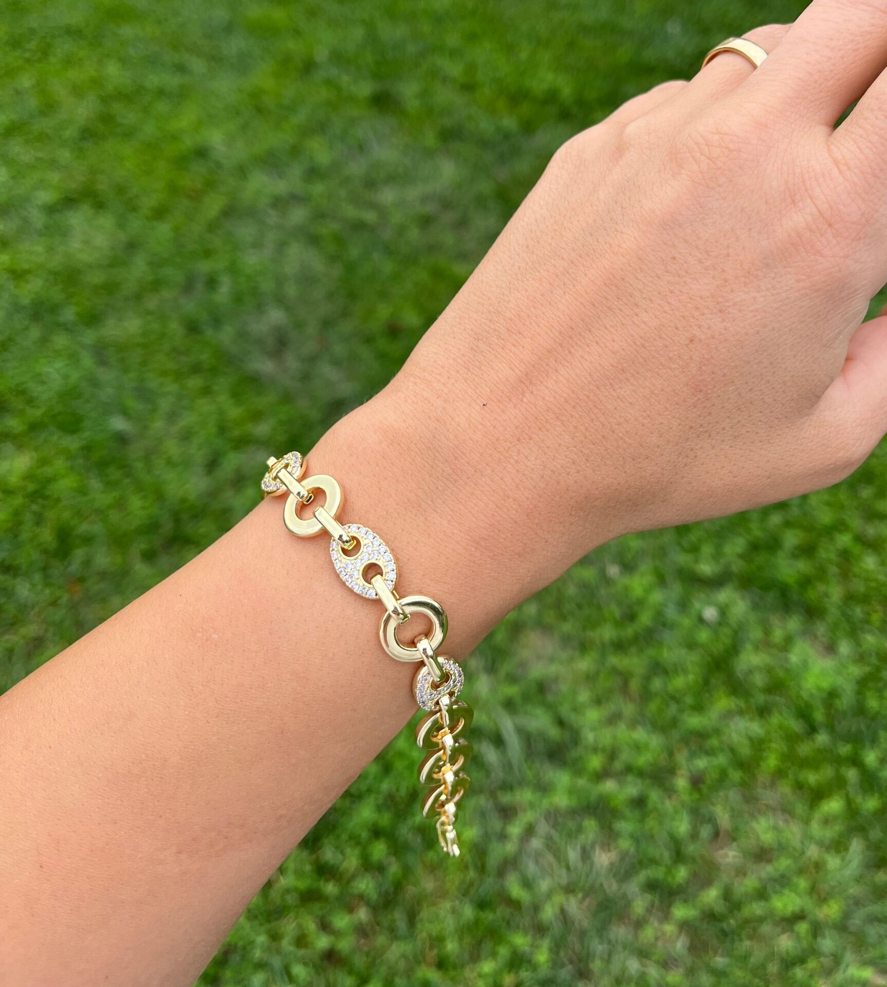 Taşlı Halka Bileklik