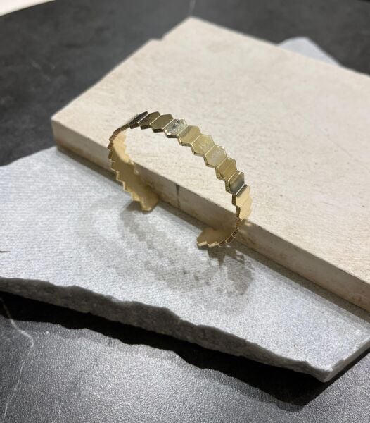 Altıgen Desen Kelepçe