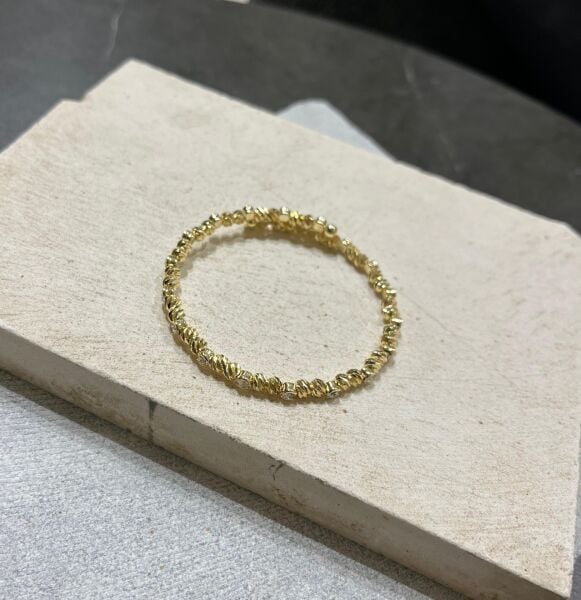 Dorika Taşlı Kelepçe