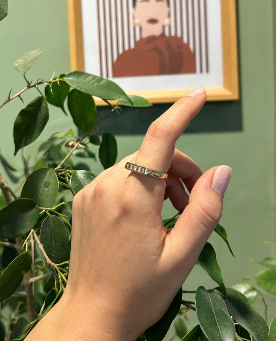 Yüzük Dört Taşlı