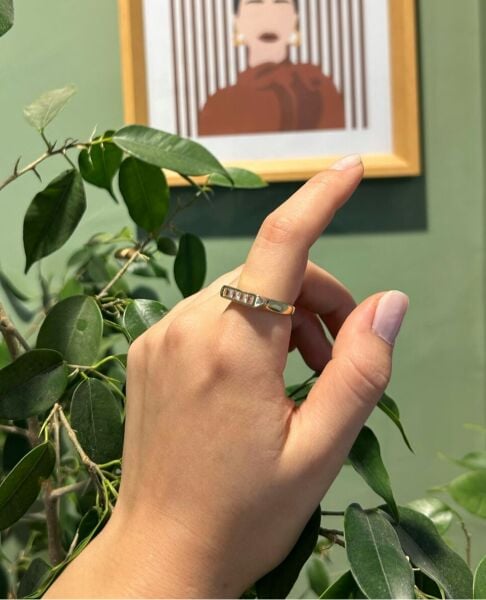 Yüzük Dört Taşlı