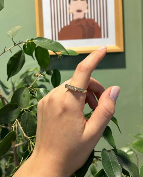 Yüzük Dört Taşlı