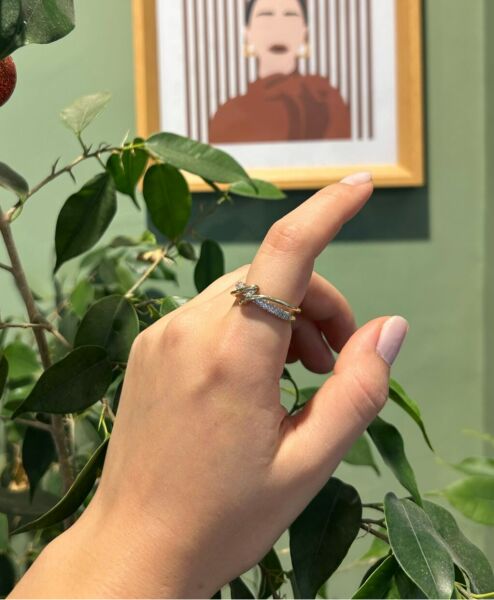 Yüzük Taşlı Sarmal