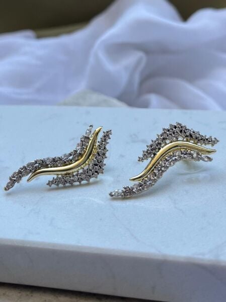 Su Yolu ve Taş Desenli Küpe