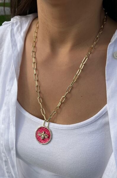 Pembe Arı Uçlu Kolye
