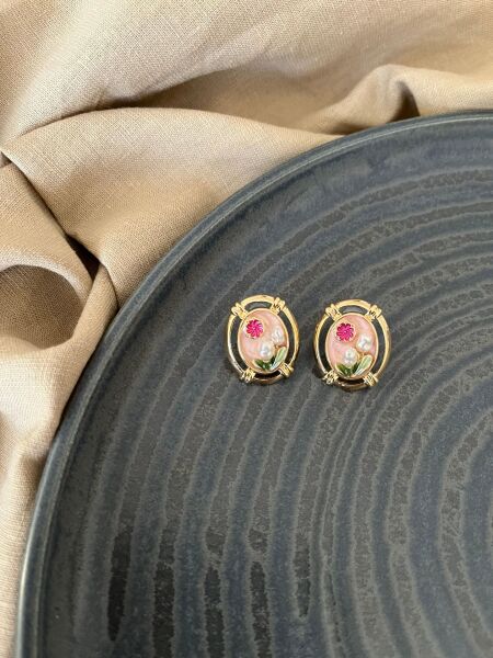 Vintage Sanat Pembe Lale Desenli Küpe