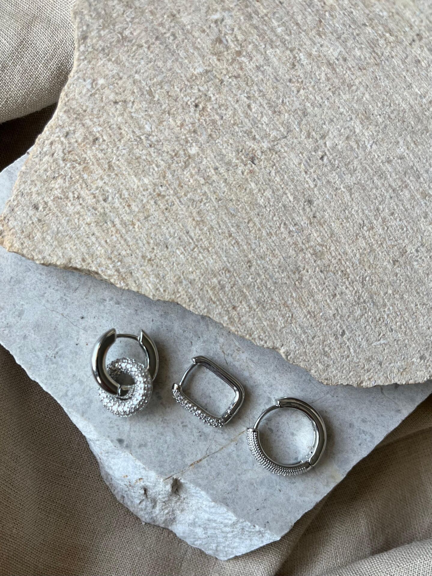 YSX Jewelry Gümüş Renkli Taşlı Üçlü Küpe Seti