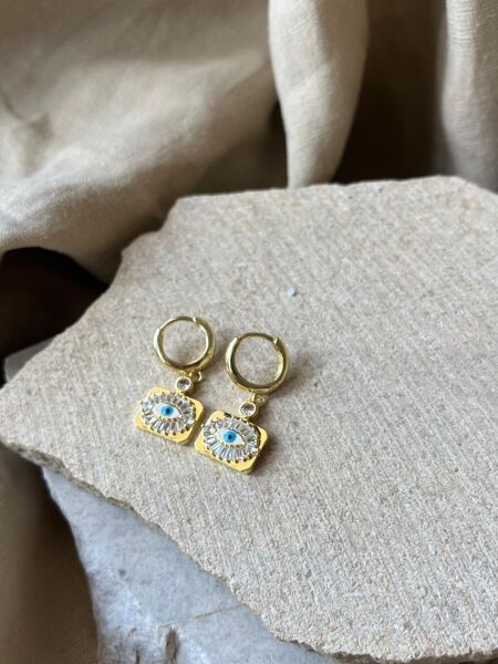 Altın Renkli Taşlı Gözlü Küpe