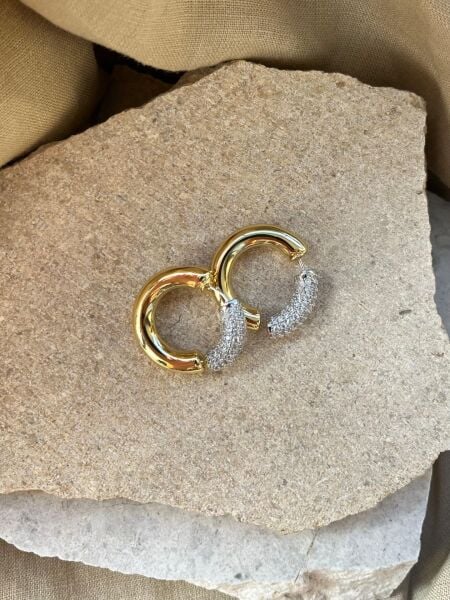 Altın Renkli ve Taşlı Daire Küpe