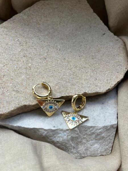 Altın Renkli Üçgen Gözlü Küpe