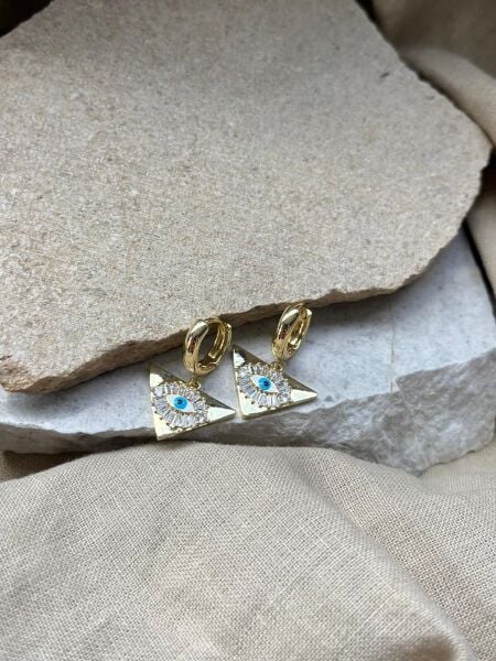 Altın Renkli Üçgen Gözlü Küpe