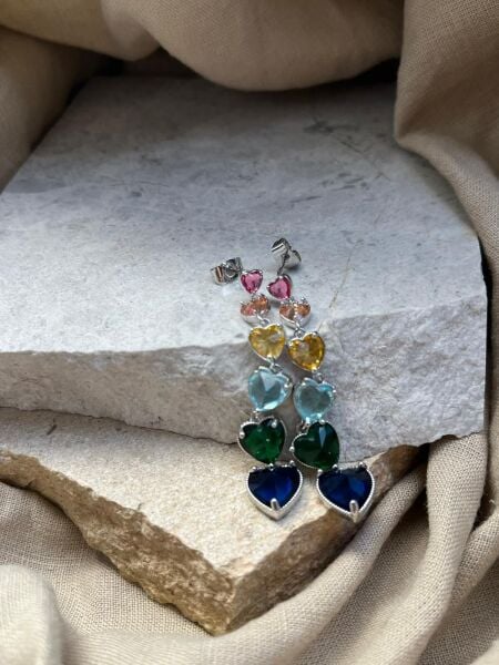 Renkli Kalpler Sarkıt Küpe