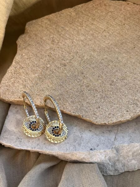 Altın Renkli Göz Detaylı Küpe