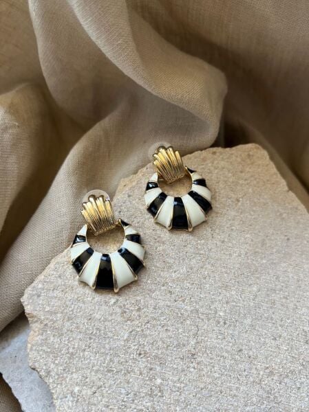 Siyah Beyaz Renkli Küpe