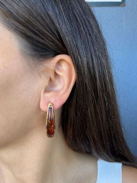 Kahverengi Taşlı U Küpe