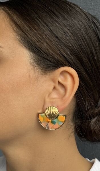 Deniz Kabuklu Pastel Renkli Yarım Daire Küpe