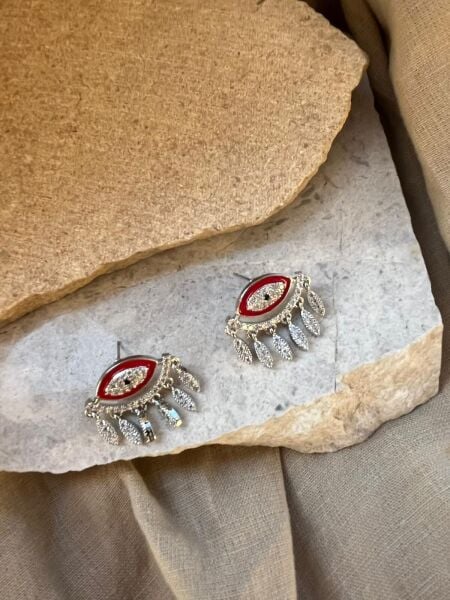 Gümüş Renkli Taşlı Kırmızı Gözlü Küpe