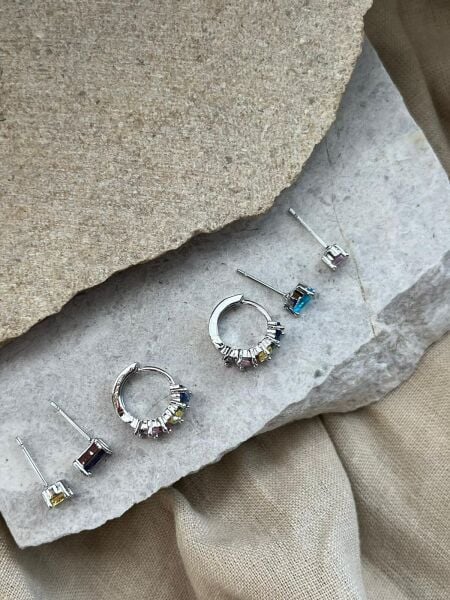 Renkli Taşlı Gümüş Renkli Altılı Küpe