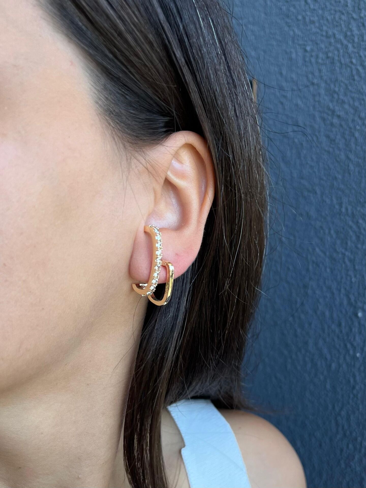 Altın Renkli Taşlı İkili Küpe Seti