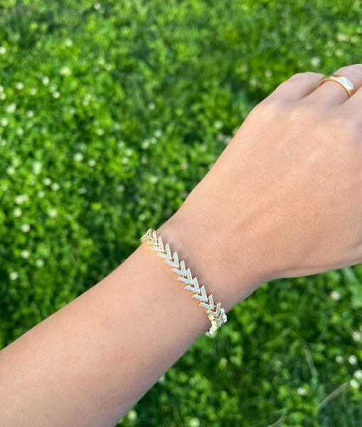 14K Taşlı V Bileklik