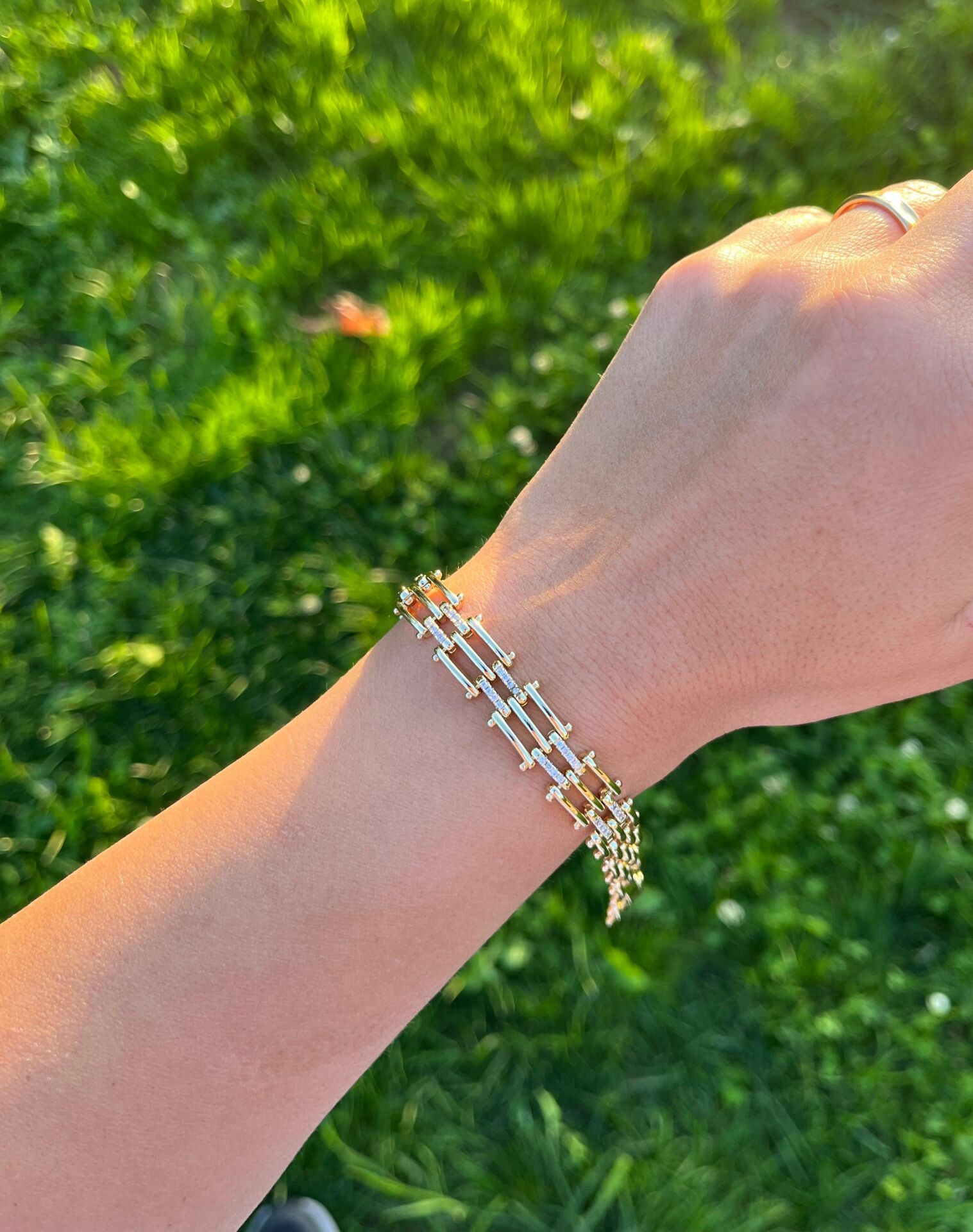 14K Taşlı Tarak Dizilim Bileklik