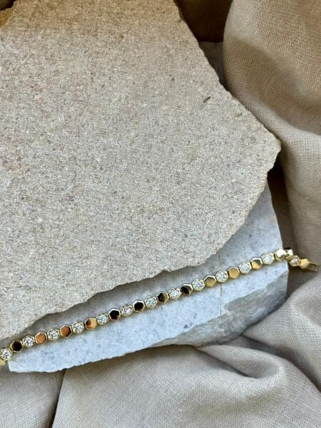 14K Taşlı Baklava Örüntü Bileklik