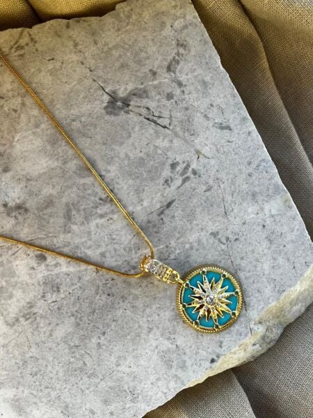 Mavi Zeminli Yıldız Uçlu Kolye