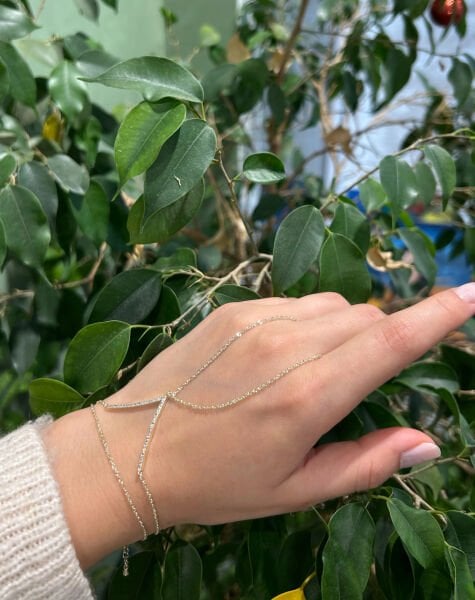 Taşlı Altın Renkli V Şahmeran