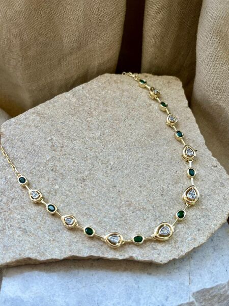 Yeşil Sıra Taşlı Kolye