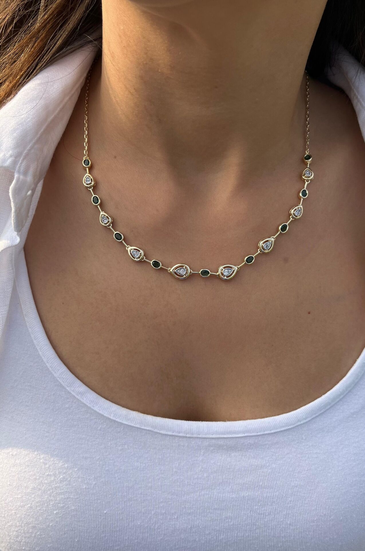 Yeşil Sıra Taşlı Kolye