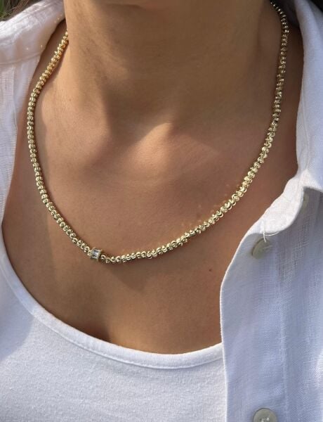 Altın Renk Yuvarlak Dizilim Taşlı Kolye