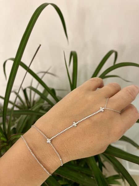 Gümüş Renkli Yonca Şahmeran