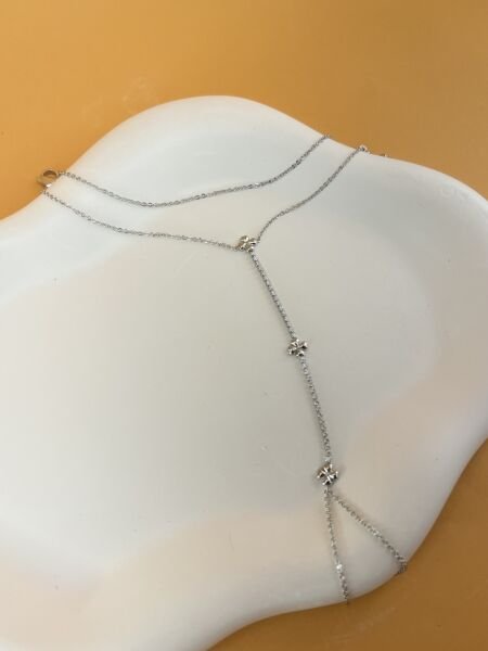 Gümüş Renkli Yonca Şahmeran