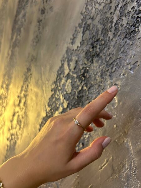 Kare Taşlı İnce Yüzük