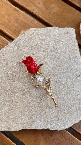 Red Tulip Brooch