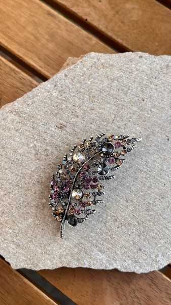 Taşlı Gümüş Yaprak Broş