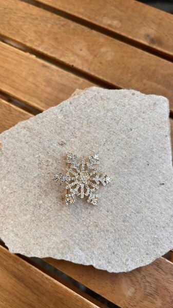 Taşlı Altın Kar Tanesi Broş