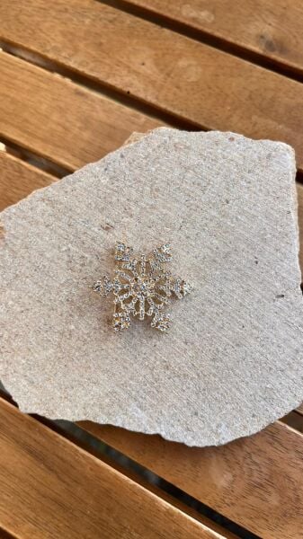 Taşlı Altın Kar Tanesi Broş