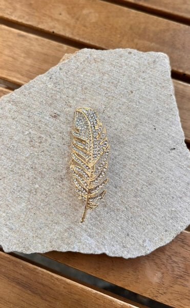 Taşlı Altın Yaprak Broş