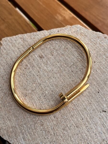 Çivi Desen Altın Kelepçe